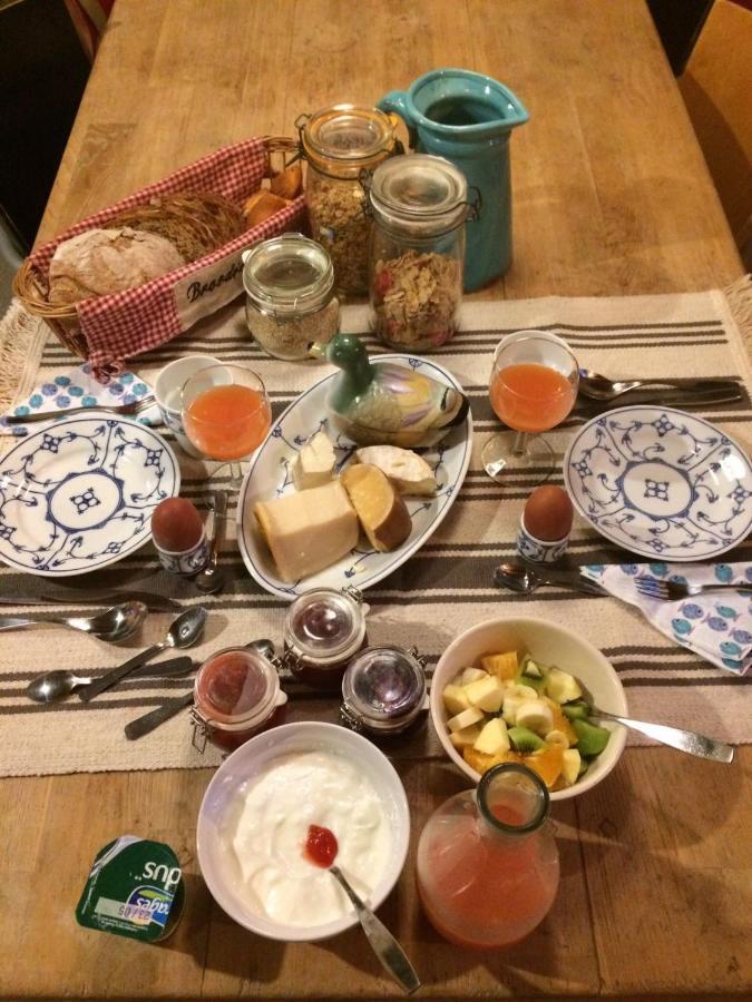 Bed and Breakfast Le Moulin Scalagrand Mazieres  Экстерьер фото